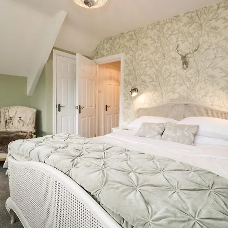 Deer Rise Szálloda *